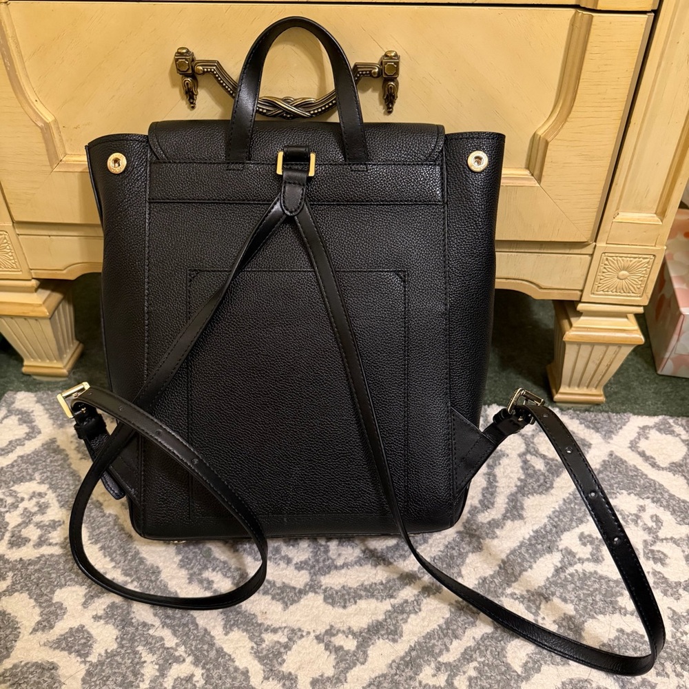 Michael Kors Black Backpack peeled leather with Gold Lock - Picture 6 of 6